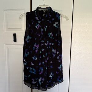 Sleeveless Black Floral buttoned-Neck Blouse